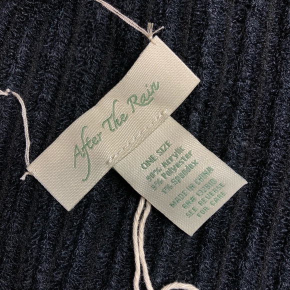 Black Ruffle Infinity Scarf Stretchy Wrap NWT - Picture 7 of 7